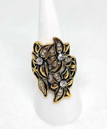 Large gold flower white stone ring