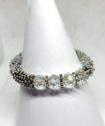 Silver and white bead bracelet vintage