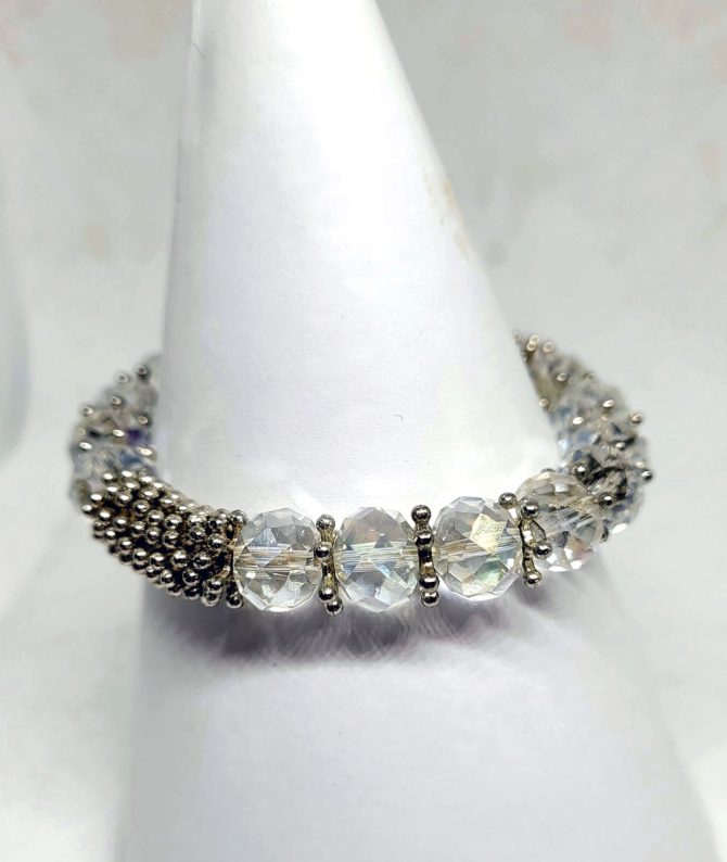 Silver and white bead bracelet vintage