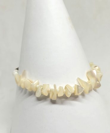 Ivory chip bracelet vintage