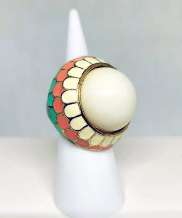 Large enamel stone gold ring vintage