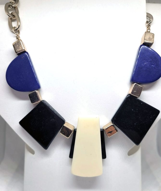 Large geometric shape silver necklace vintage