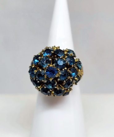 Large gold and blue gem cluster ring vintage