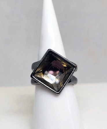 Smoky brown stone square ring double band