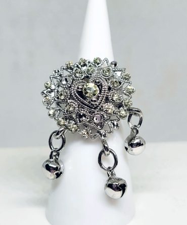 Silver cluster ring white stones