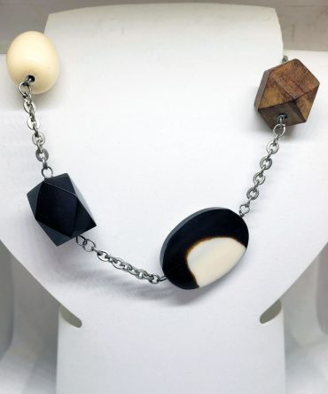 Very long large bead necklace vintage