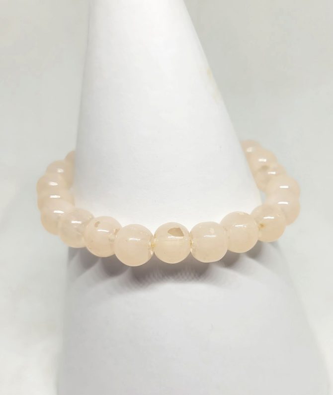Milky white bead bracelet