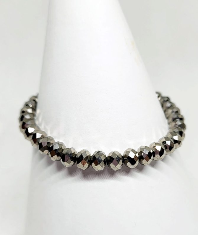 Small grey silver bead bracelet