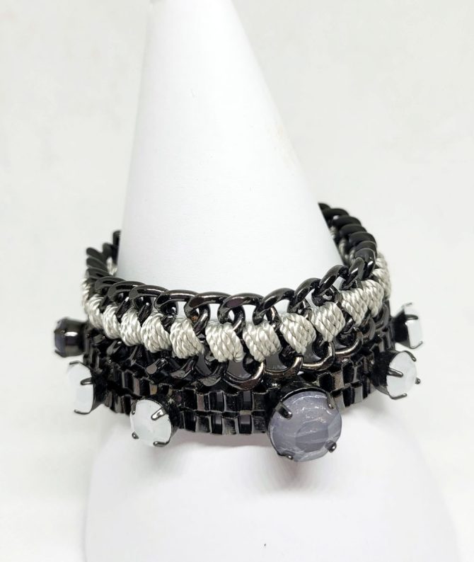 Black metal chain bead bracelet