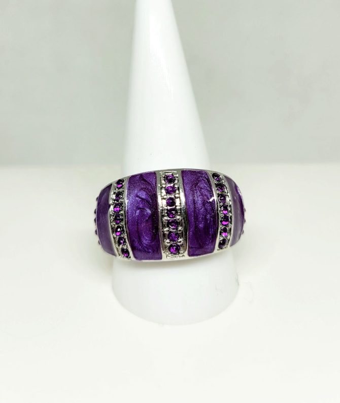 Purple silver band ring