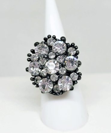 Diamante ring large black metal