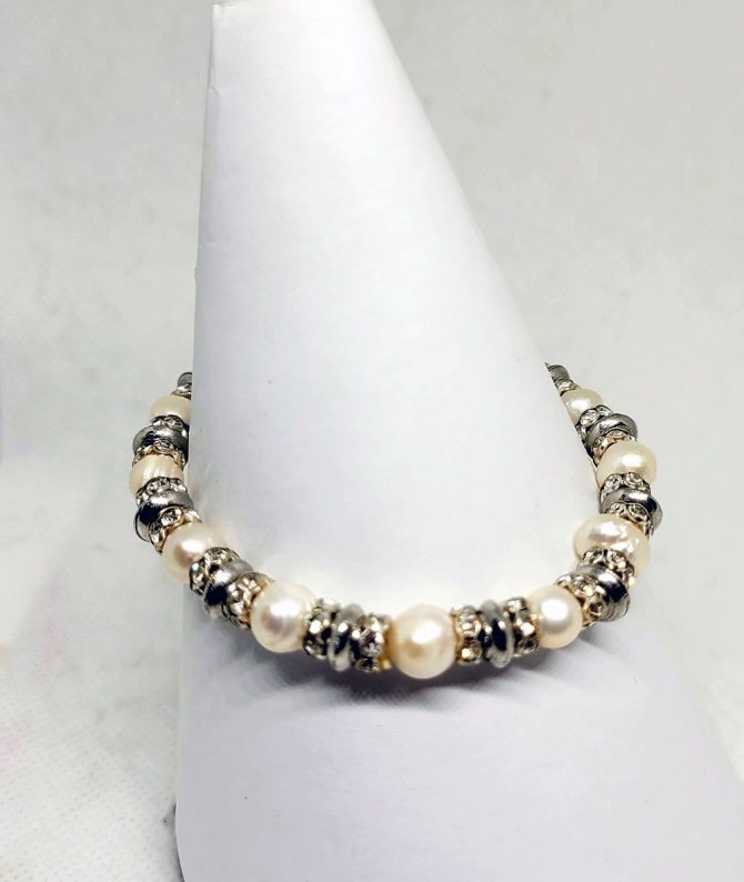 Crystal pearl silver bracelet vintage