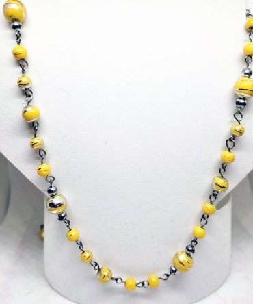 Yellow silver bead necklace vintage