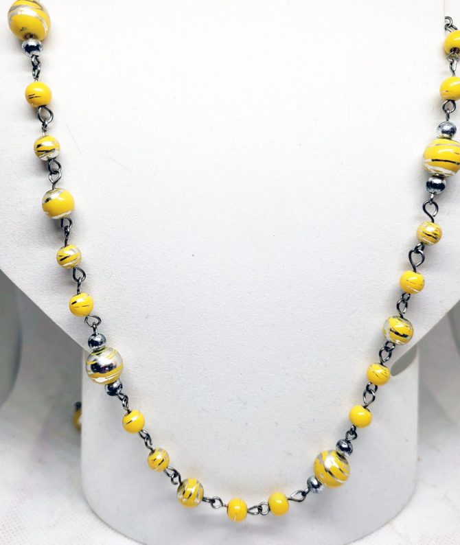 Yellow silver bead necklace vintage