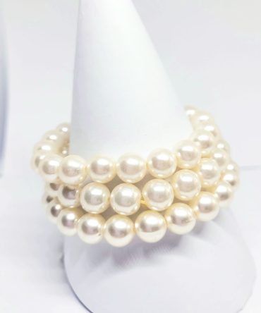 Pearl bracelet (3 separate)