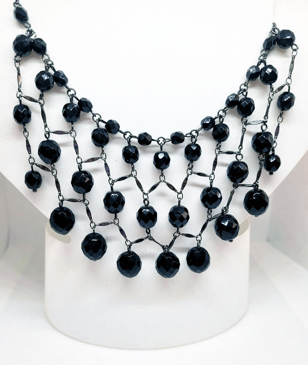 Black bead mesh necklace Red's Jewels