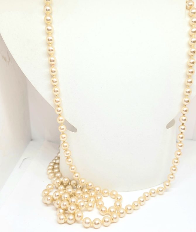Gold pearl necklace long vintage