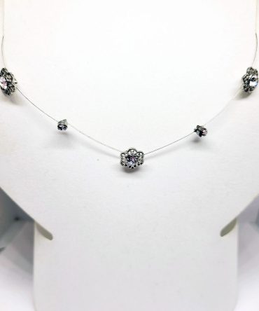 Diamante silver flower wire necklace