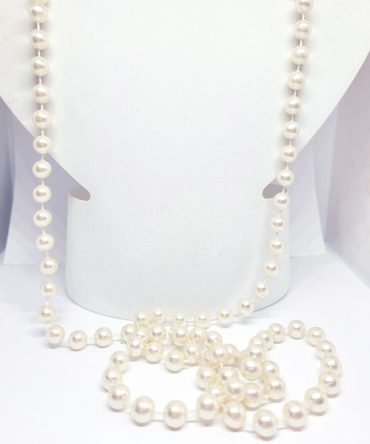 Pearl cream small bead long necklace