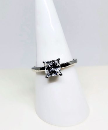 Square solitaire sterling silver ring