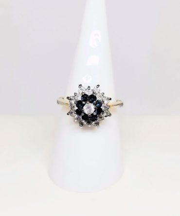 Blue clear stone gold cluster ring