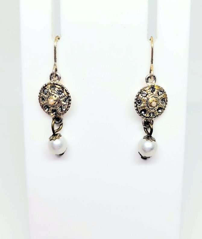 Gold disc pearl earrings vintage