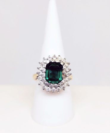 Green gold lozenge ring