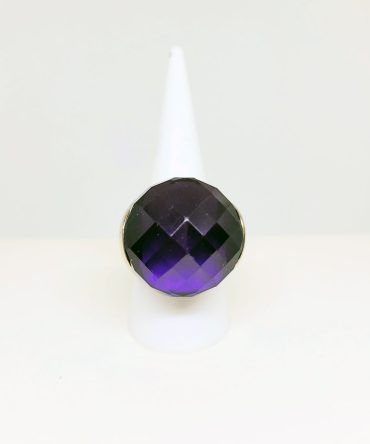 Dark purple large gold ring