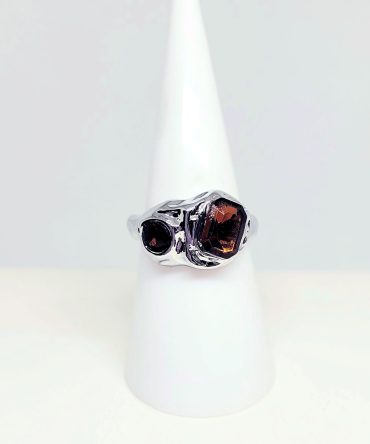 Amber colour stone silver ring