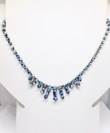 Blue rhinestone necklace