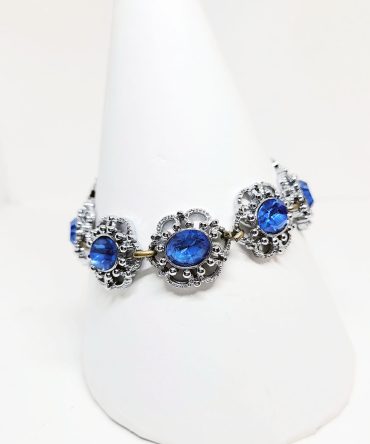 Blue oval stone bracelet vintage