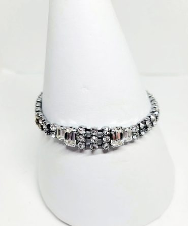 Crystal square bracelet