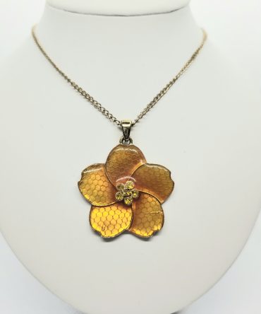 Large orange flower necklace
