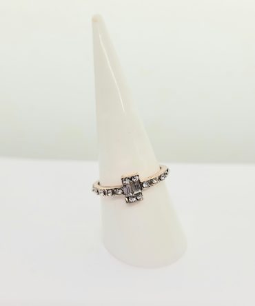 Diamante rose gold square ring