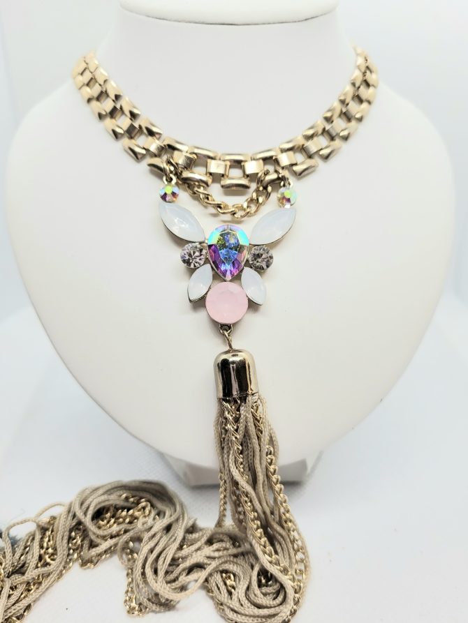 Flower tassel necklace