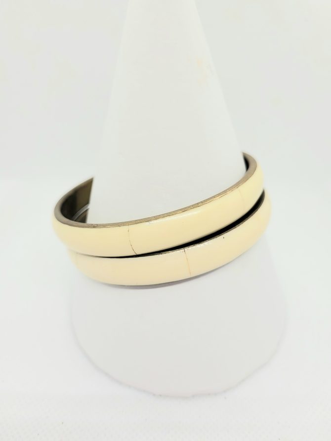 Cream bangles