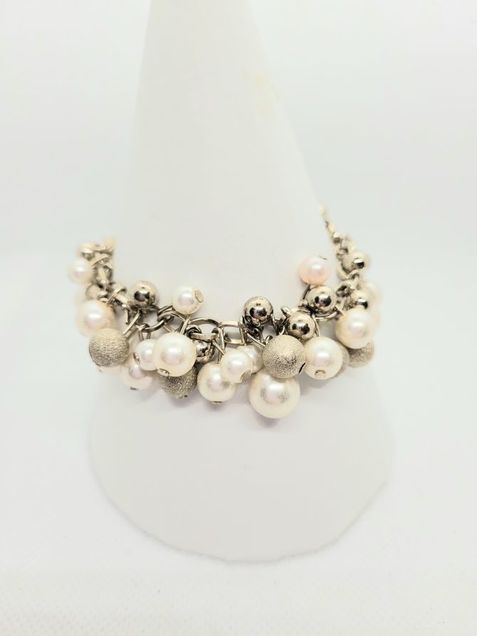 Multi pearl bracelet