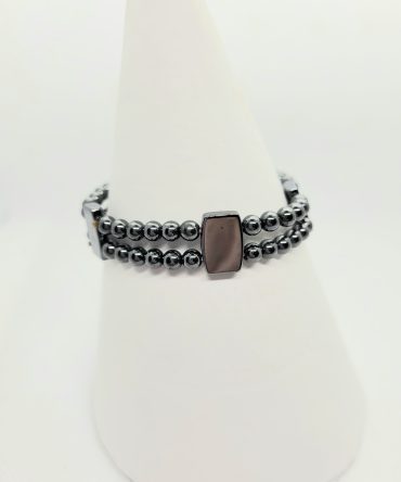 Grey bead oblong bracelet