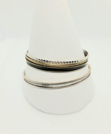 Assorted bangles