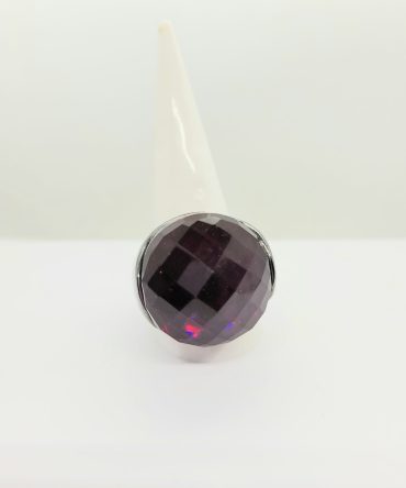 Very large purple ring