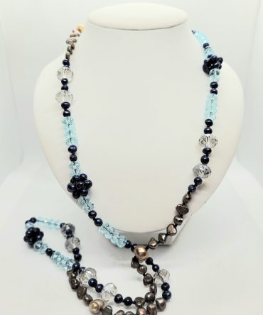 Brown blue pearl and bead necklace