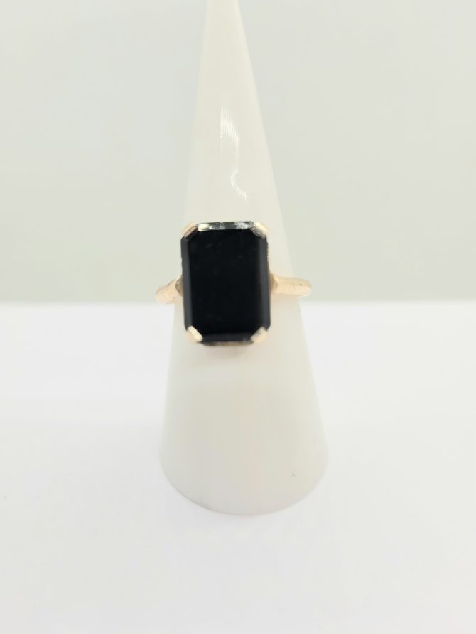 Black small oblong ring