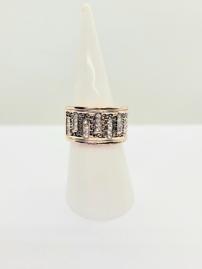 Crystal rose gold ring