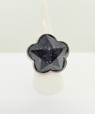 Dark blue glitter flower ring