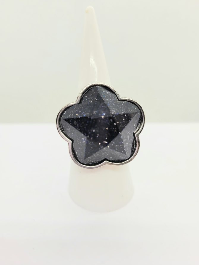 Dark blue glitter flower ring