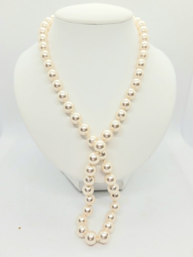Pearl gold necklace