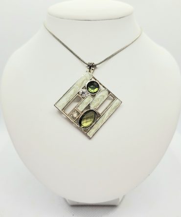 Green square gem necklace