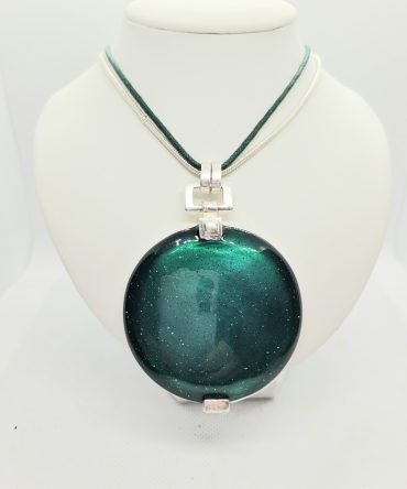 Green sparkle necklace