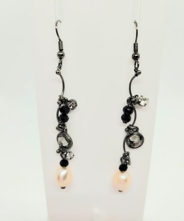 Crystal pearl drop earrings