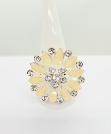 Large yellow flower ring